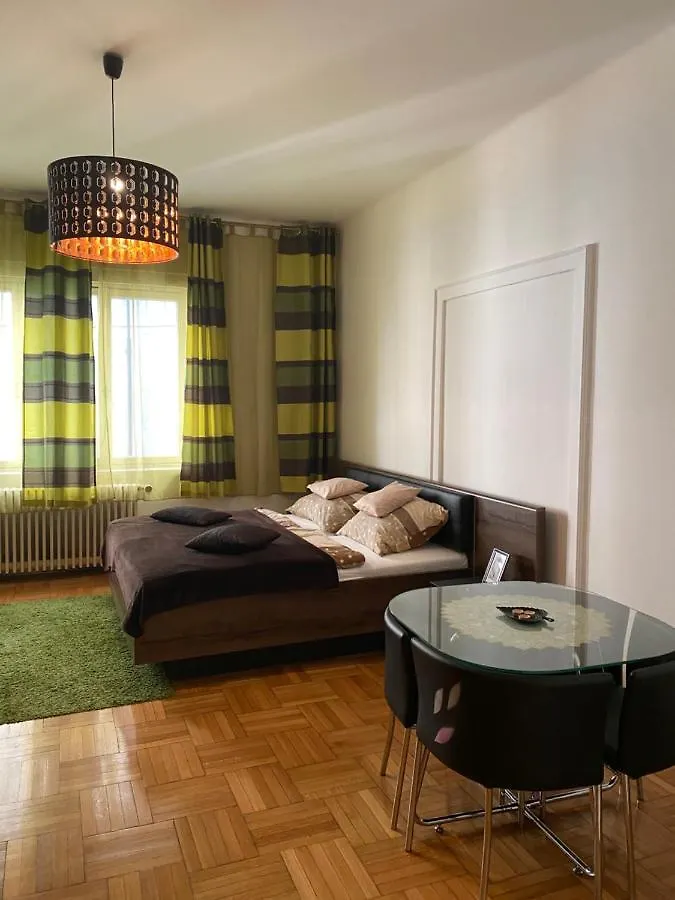 Promenade Guesthouse Near The Danube Budapešť